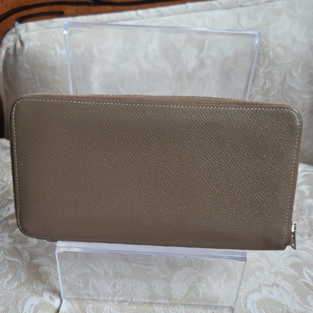 Hermes‎ Taupe Leather Wallet - Picture 2 of 6